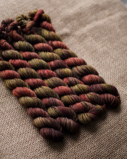 Предзаказ мини! Носочная пряжа с пухом яка "Тибетский календарь"