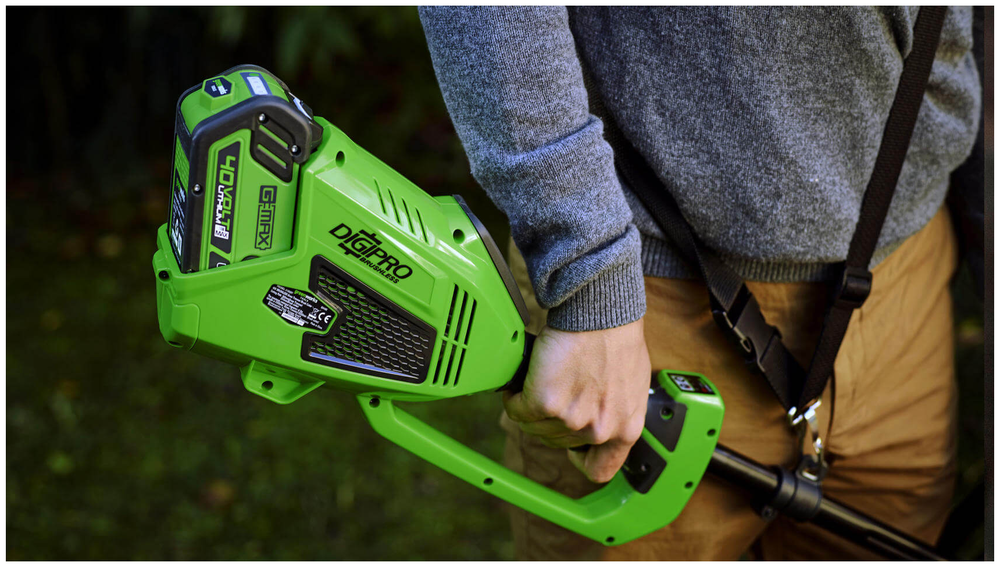 Триммер струнный аккумуляторный GREENWORKS GD40BC,40В,35см,б/щ,с ножом,без АКБ и ЗУ  (1301507)