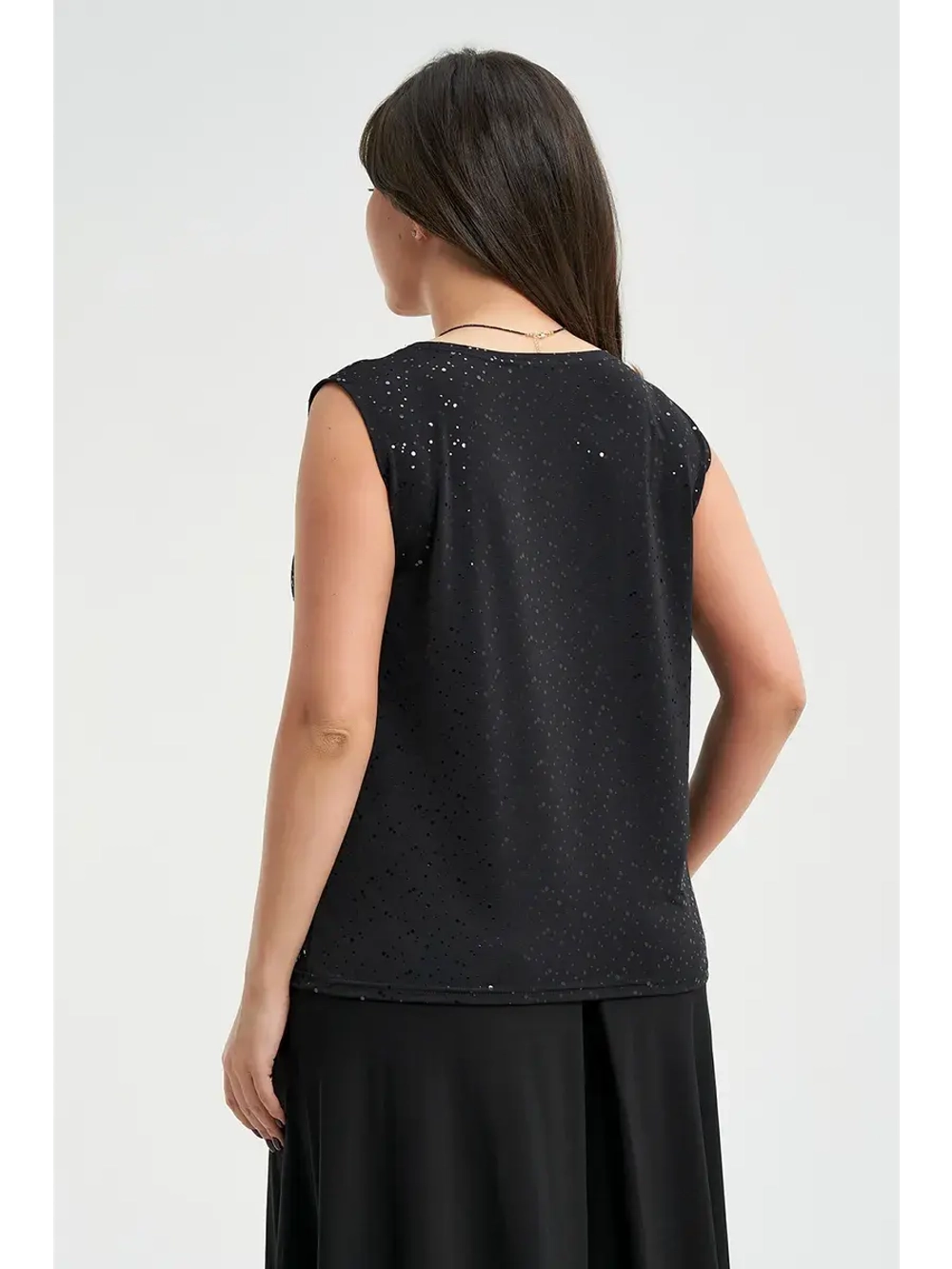 Блузка с пайетками без рукавов