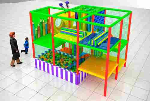 Детский игровой лабиринт «Друзья из космоса»