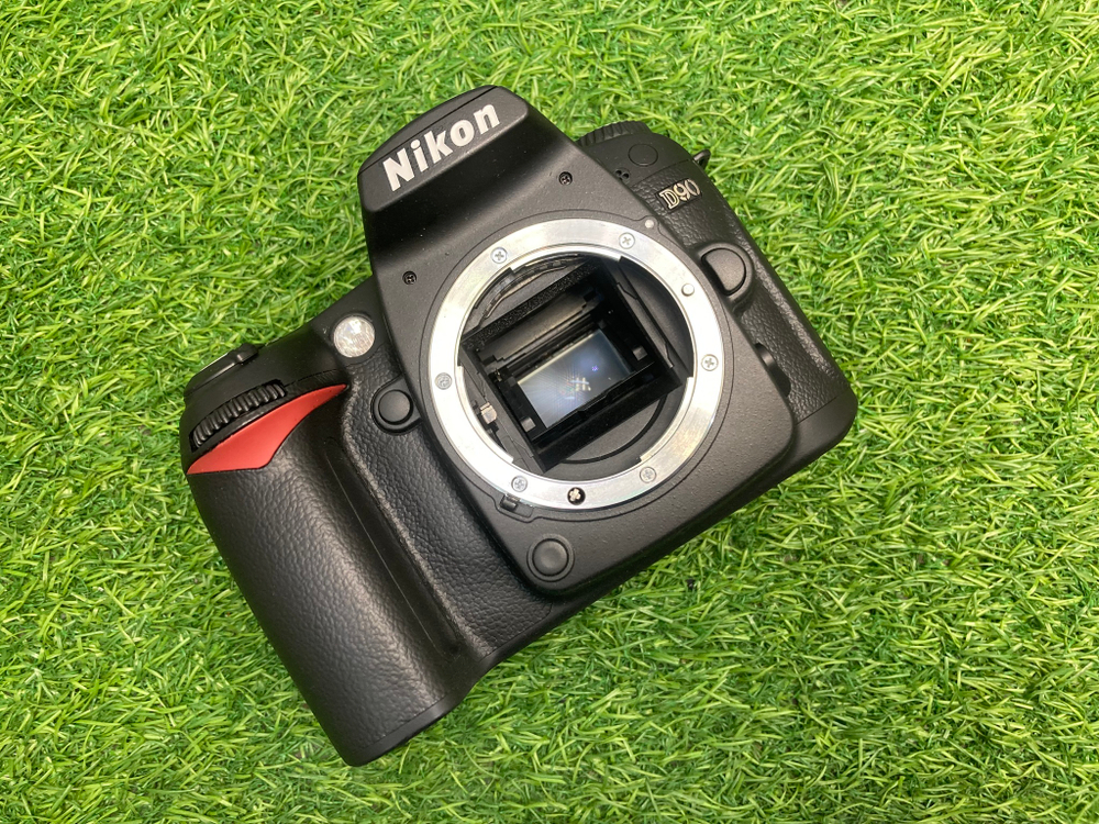 Nikon D90 17.200 кадров