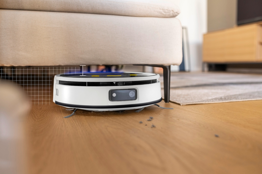 Pобот-пылесос для влажной уборки с роликовой щеткой RVF 7