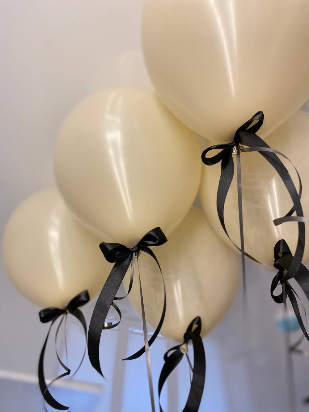 Воздушные шары с бантиками №1709