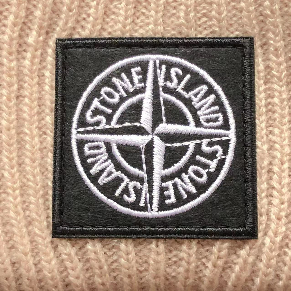 Купить в Москве шапку Stone Island