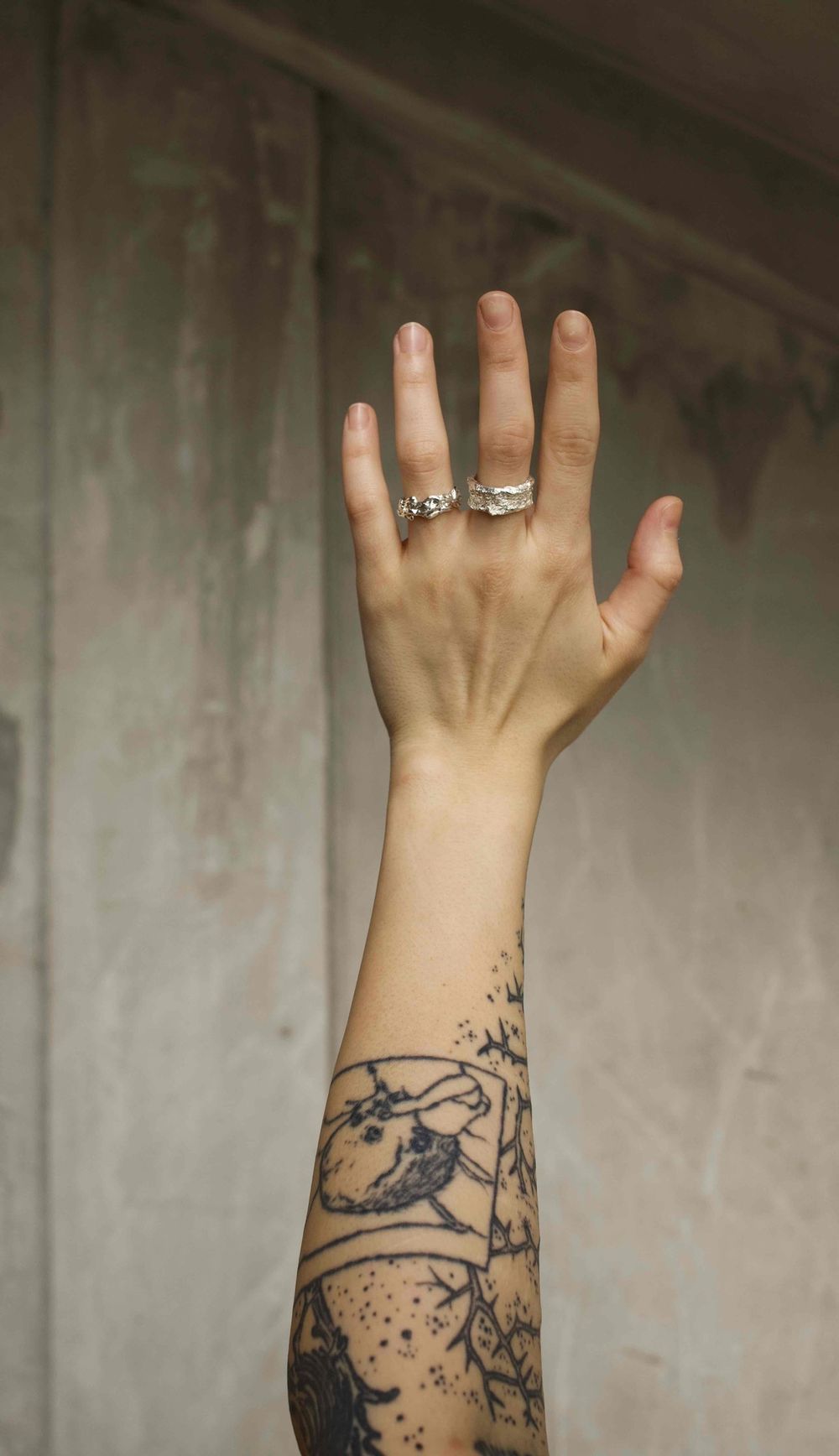 Кольцо Rough Jwlry Flow Oxyd темное