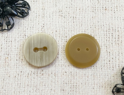 Пуговицы, d 2,5 см