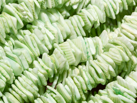 Нить бусин из ракушек freeform, 10мм