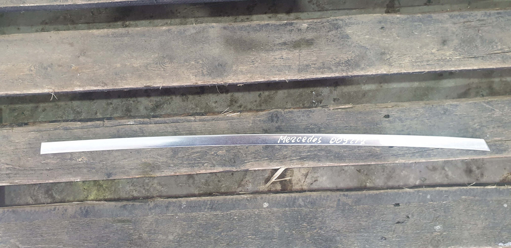 Молдинг двери задней левой Mercedes GLC (X253) 15-нв Б/У Оригинал A2537350182