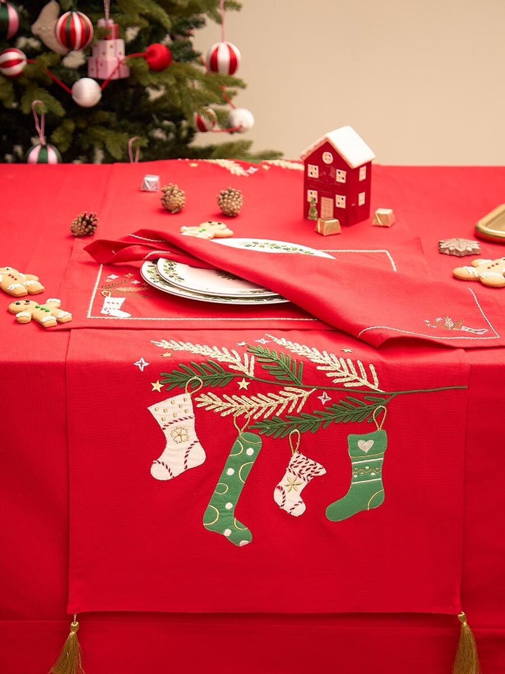 Салфетка под приборы Winter wishes из коллекции New Year Essential, 33х48 см