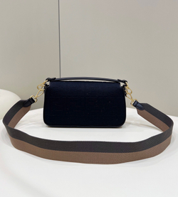 Fendi Baguette 27 cm