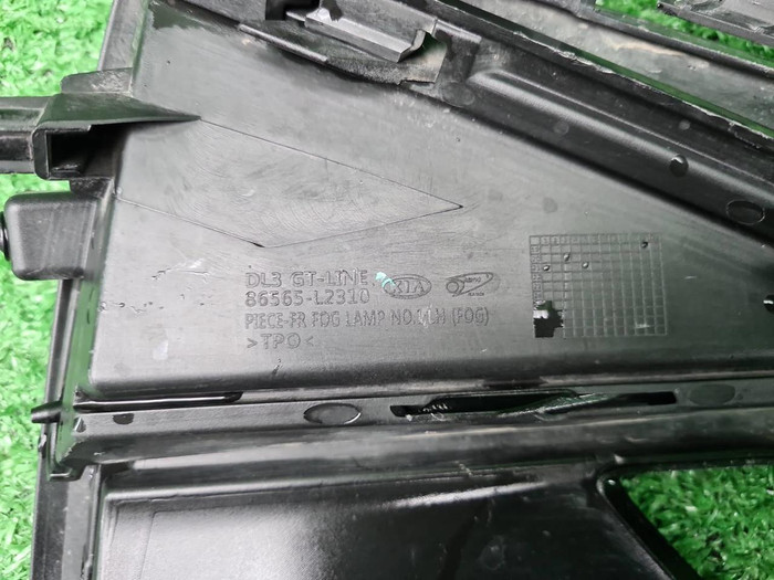 Накладка ПТФ левая Kia K5 (2019-2023)