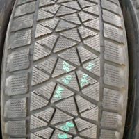 Шина Комплект шин Bridgestone Blizzak DM-V2 285/45 R22