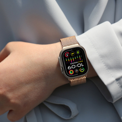 Ремешок из нержавеющей стали золотистого цвета для смарт часов Apple Watch 38, 40, 41 и 42мм, серия Milanese Air Series (миланская петля) от Dux Ducis