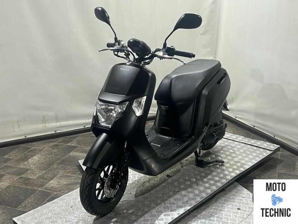 Скутер Honda Dunk PGM-FI AF74 2014г.в