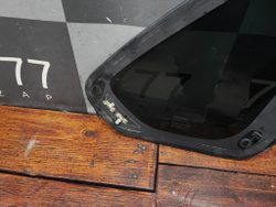 Стекло багажника левое Toyota RAV4 V (XA50) 18-нв Б/У Оригинал 627200R120