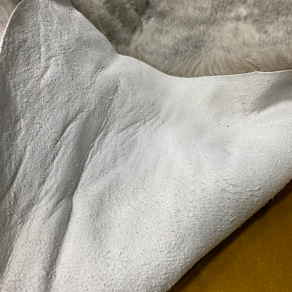 Шкура коврик меховой прикроватный овчина, 110х60 см.