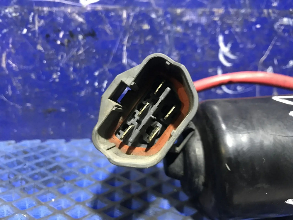 Моторчик переднего дворника Honda INTEGRA 1996