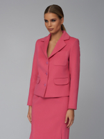 Женский розовый костюм с прямой юбкой