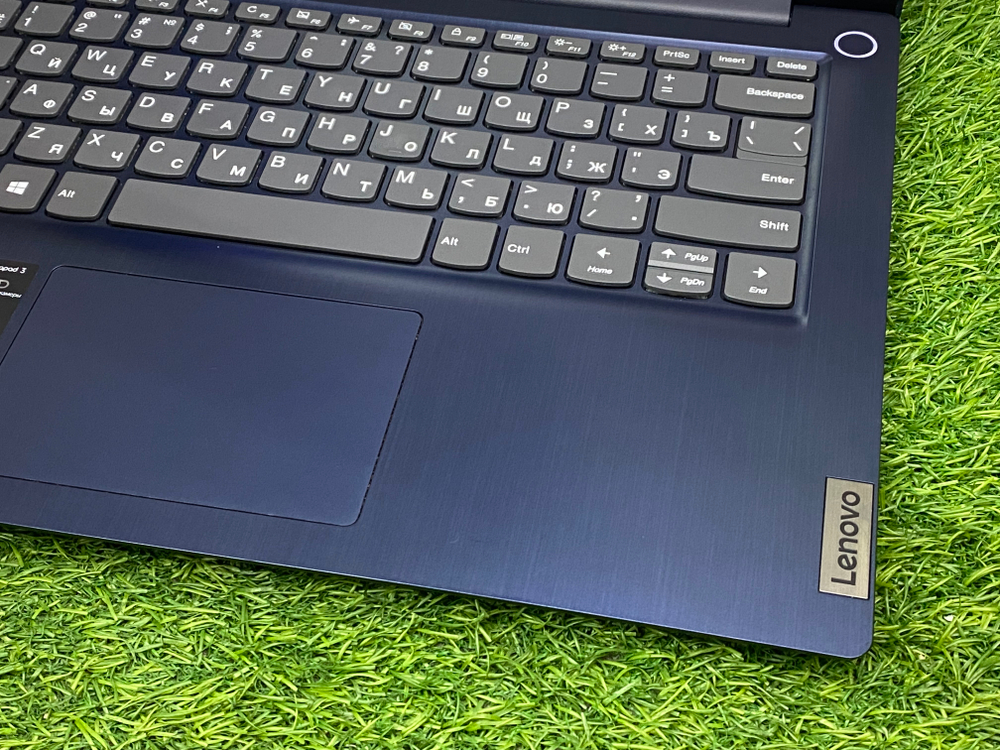 Ноутбук Lenovo 14' R5 3500U/Vega 8/12GB/256GB/ IdeaPad 3 14ADA05[81W000FXRU]/Windows 11