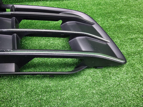 Решетка бампера правая Audi Q5 2 80A 17-20 S-line