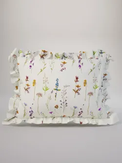 Декоративная наволочка с рюшами, оборками "Маргарита" 50х70 см, 1 шт, без молнии