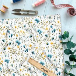 Ткань Ниагара Софт мелкие голубые и желтые цветы