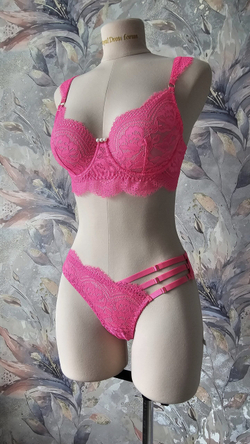 Кружево шантильи эластичное розовое неоновое ширина 21 см