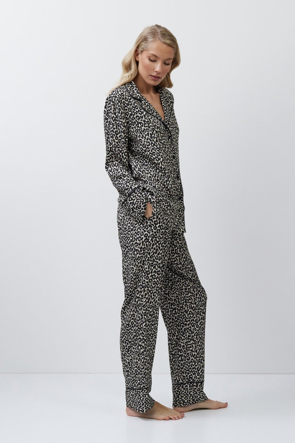 LEONA Пижама женская со штанами