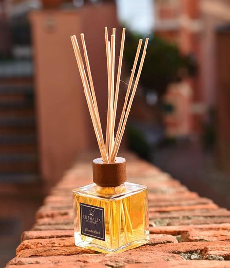 Vanilla Peach, ароматический диффузор с палочками, Euthalia Fragrances