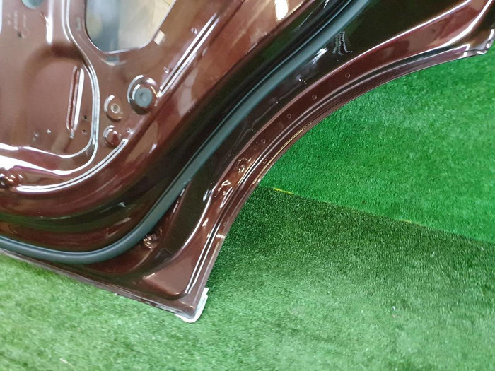 Дверь задняя правая Bentley Bentayga (2015-н.в.)