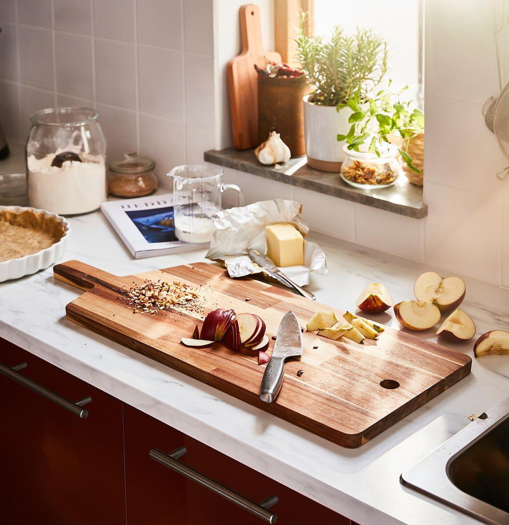 IKEA SMÅÄTA  (ИКЕА СМÅÄТА)  -  Разделочная доска, акация, 72x28 см