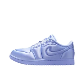 Женские кроссовки Air Jordan 1 Low Method of Make 'Satin Aluminum' HF3969-400