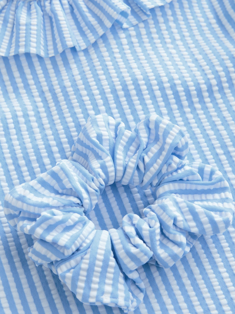 Купальник слитный и резинка для волос в комплекте для девочки Next E76-802, Белый, Синий