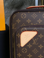 Чемодан Louis Vuitton