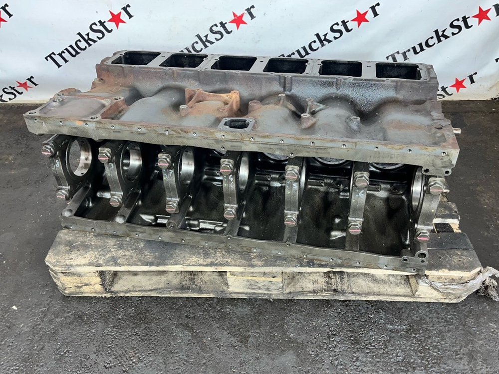 Блок цилиндров двигателя DC13 2020г.