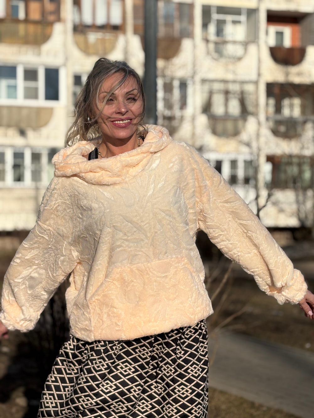 Худи /эко мех / персик