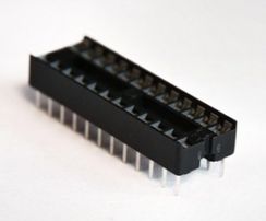 Панелька для микросхемы 24 ноги узкая SCS-24