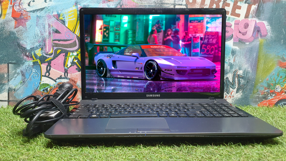 Ноутбук Samsung Celeron/4Gb