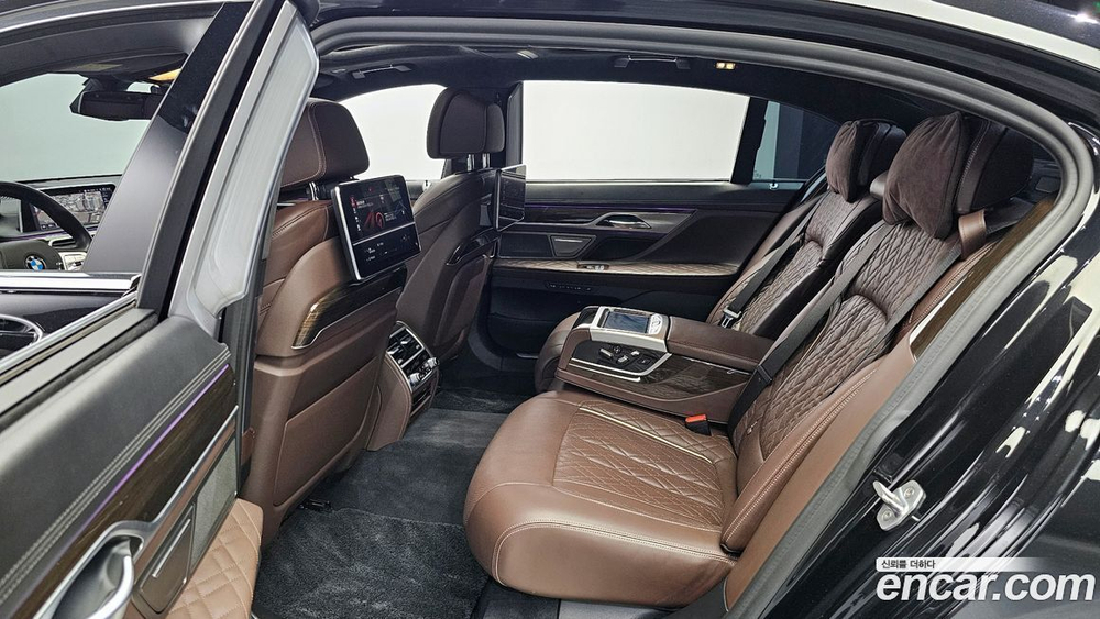 BMW 7 Series (G11) 740Li xDrive Design Pure Excellence (08.2019)