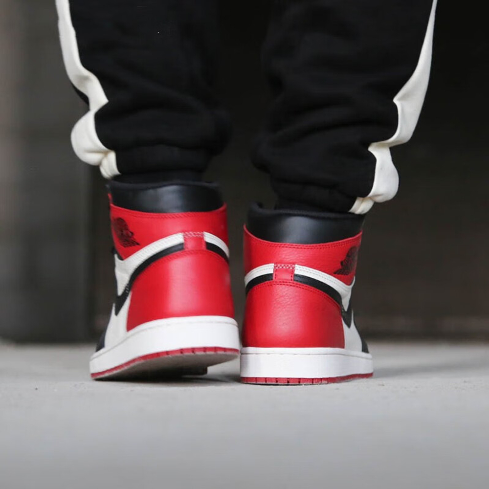 Jordan 1 Retro High Bred Toe GS