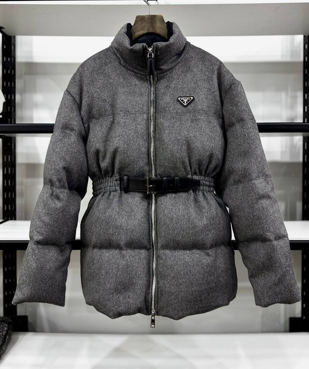 Пуховик Prada