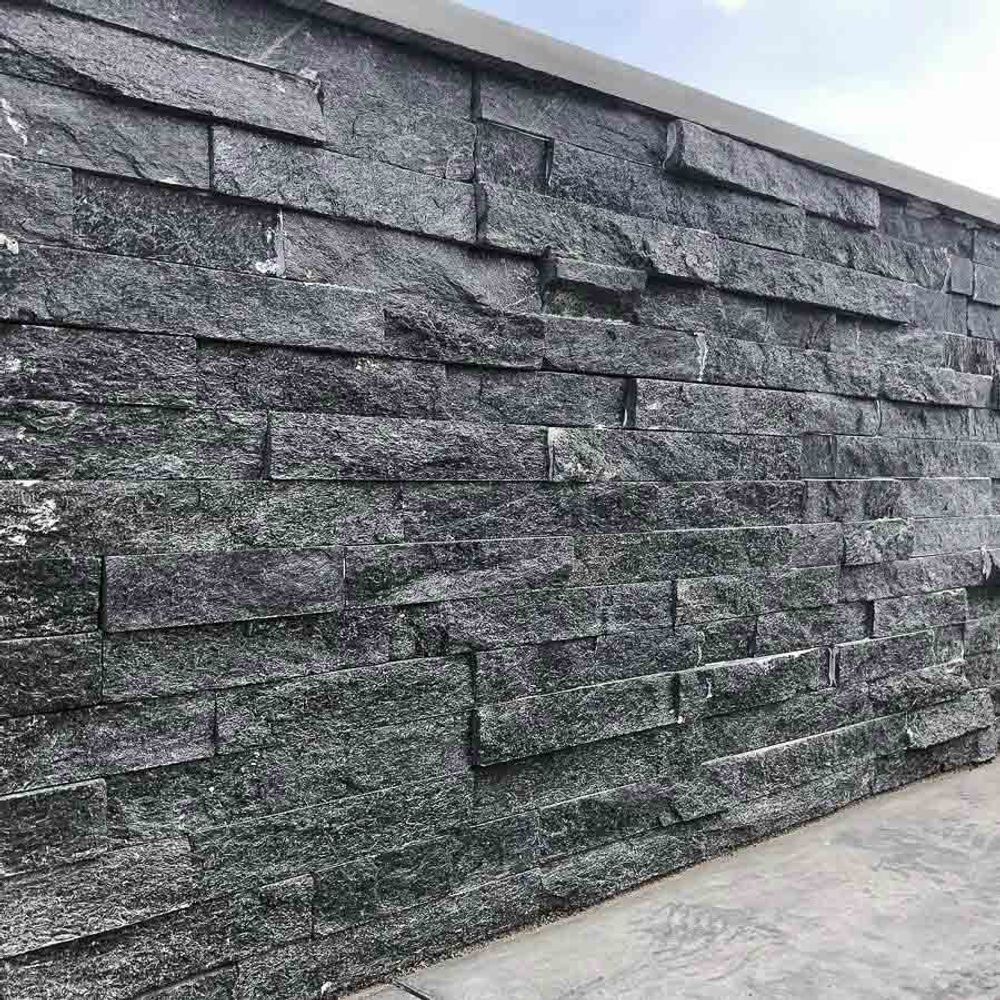 Натуральный камень Кварцит черный Pharaon 150x600x10-20 Классик