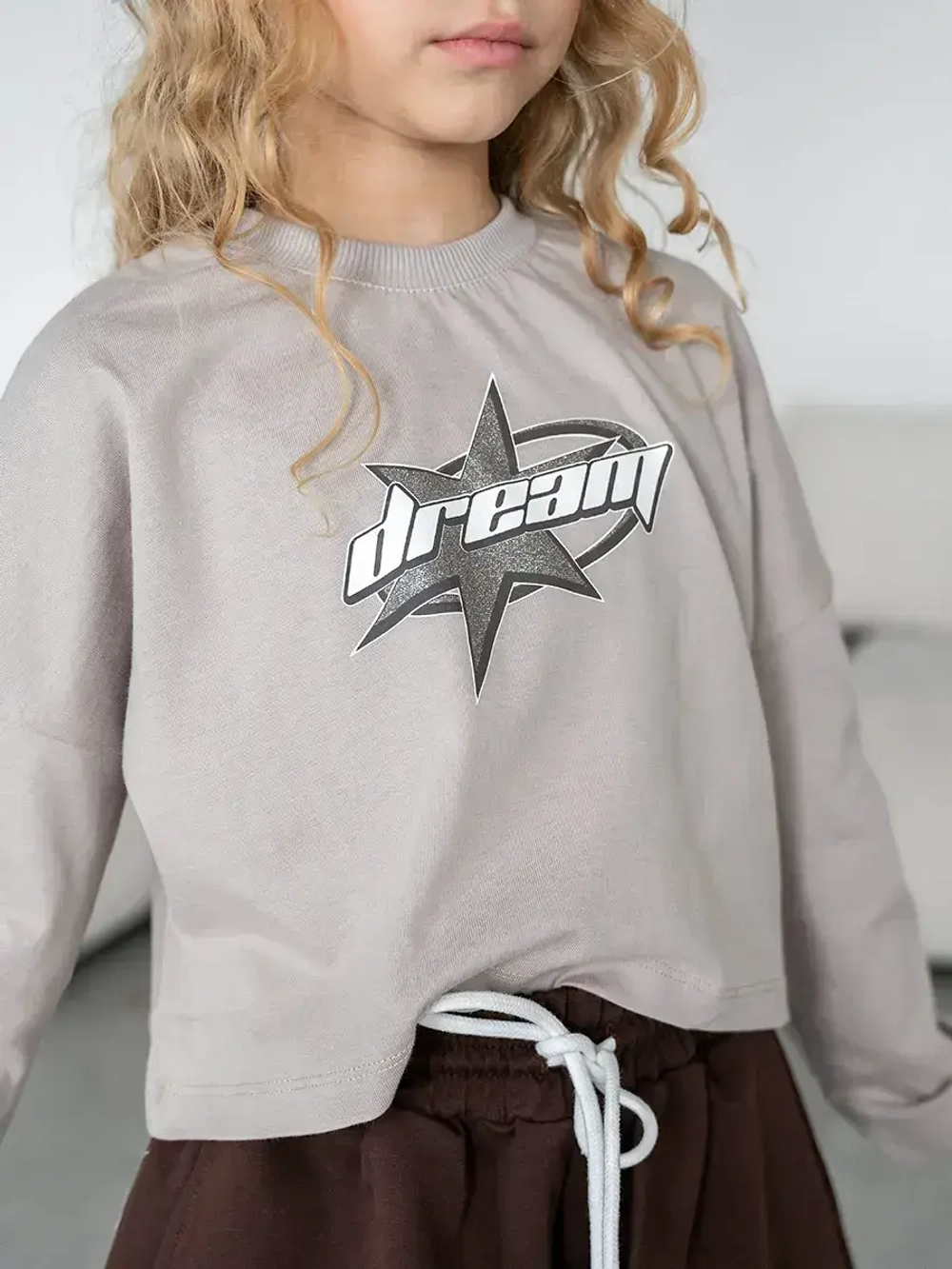 Осенний костюм для девочки, лонгслив и шорты