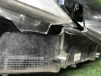 Битая Фара правая Maserati Levante (2016-2020) LED