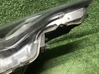 Битая Фара правая Maserati Levante (2016-2020) LED