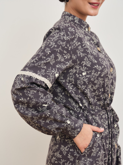 Платье-рубашка с кружевом