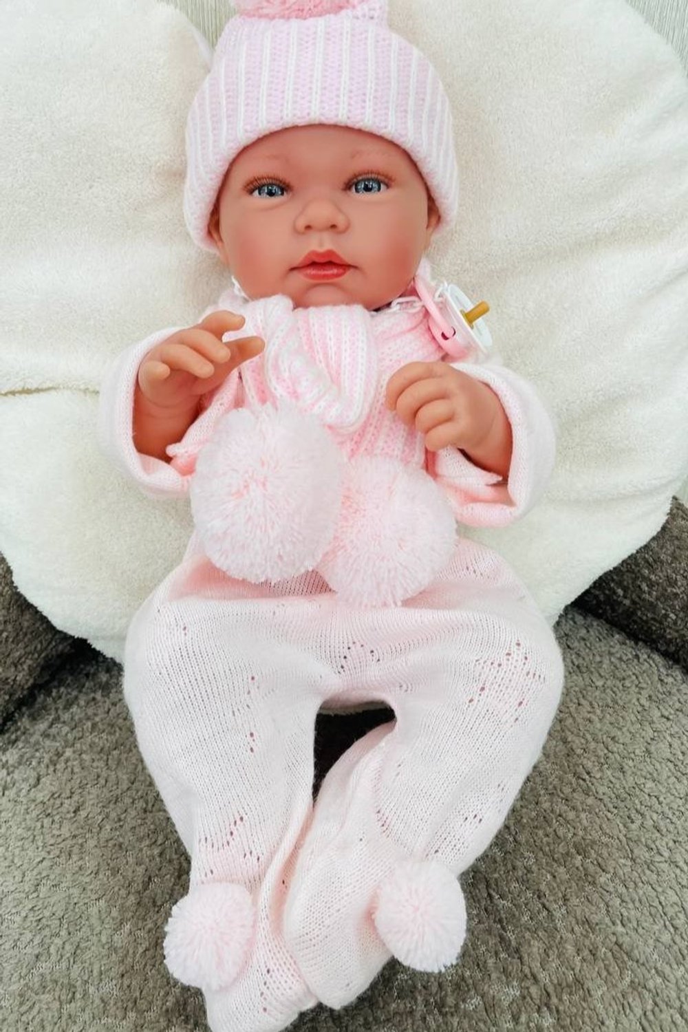 УЦЕНКА Кукла Llorens виниловая 43см Tina (84338)