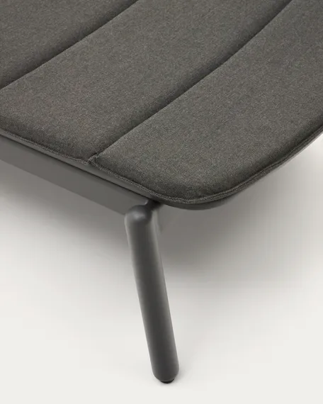 Алюминиевый шезлонг Marcona черный