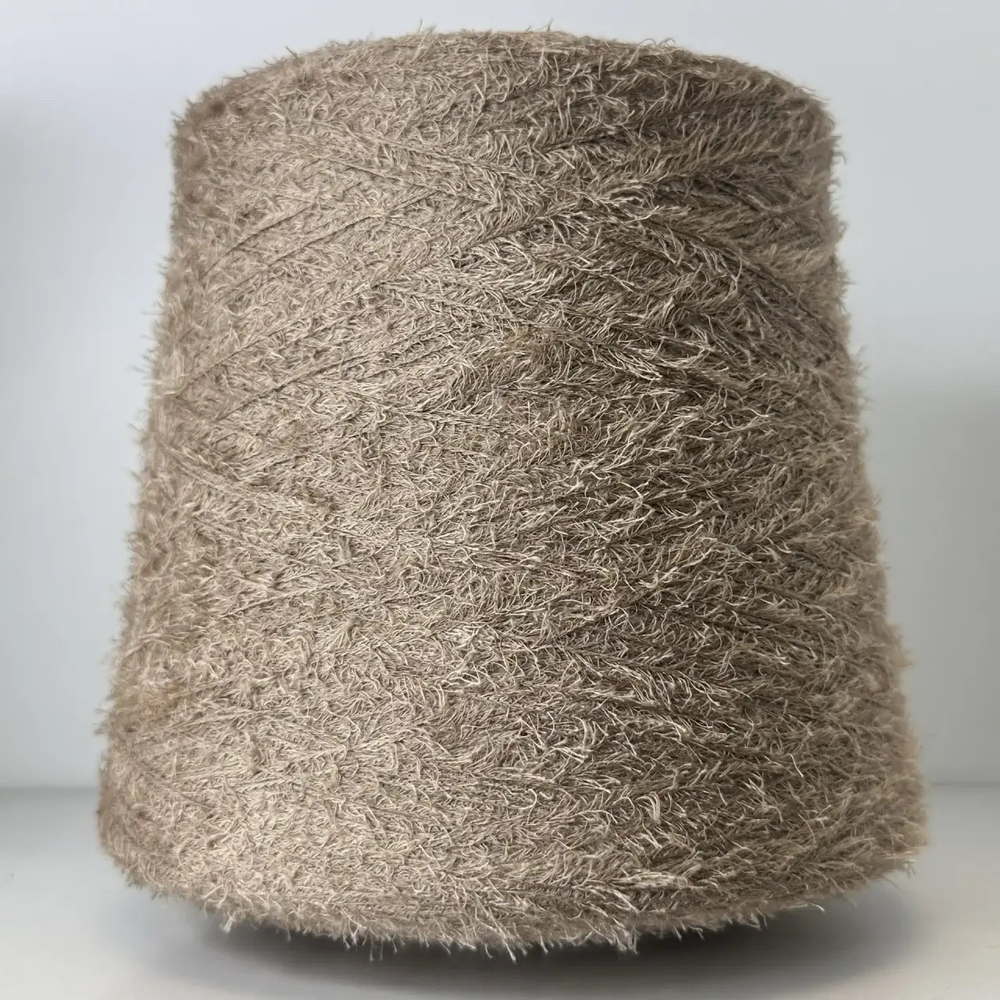 DREAMER - Luxury Production by Ri.Go; 50% меринос, 50% шёлк; 700м/100гр; Травка; col. 80219, цвет: миндаль