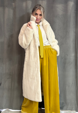 Шуба /белая /классика/ эко мех